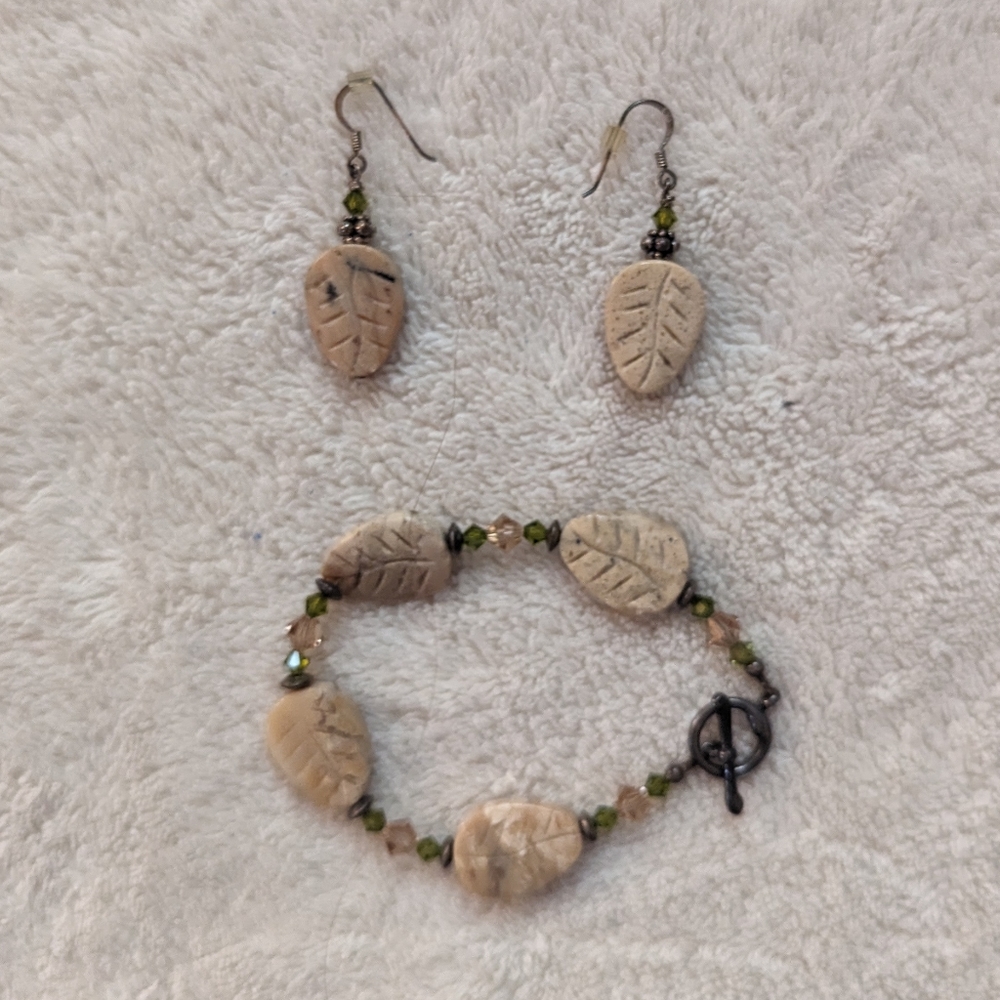 NEW Handmade Leaf Earrings and Bracelet Set